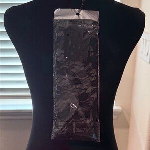 Women's Black Lace Gloves - Elegant Evening Accessory